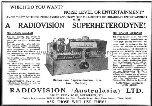 Radiovision Superhetrodyne ; Television and Radio (ID = 2655498) Radio