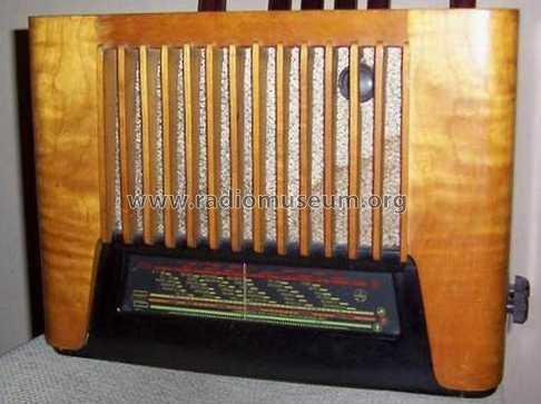 407U; Tesla; Praha, (ID = 79791) Radio