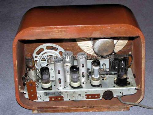 411U; Tesla; Praha, (ID = 516618) Radio