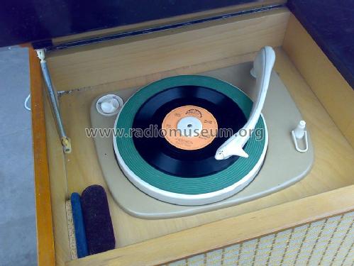 Stereo 1112A; Tesla; Praha, (ID = 441037) Radio