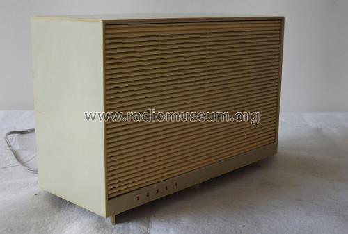 ARS-241; Tesla; Praha, (ID = 1434676) Parlante