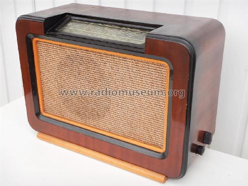 Favorit T505-A; Tesla; Praha, (ID = 2640404) Radio