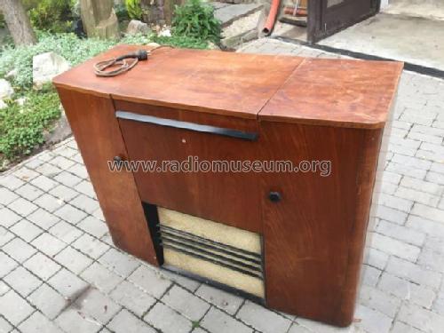LE-55; Tesla; Praha, (ID = 1873073) Ampl/Mixer