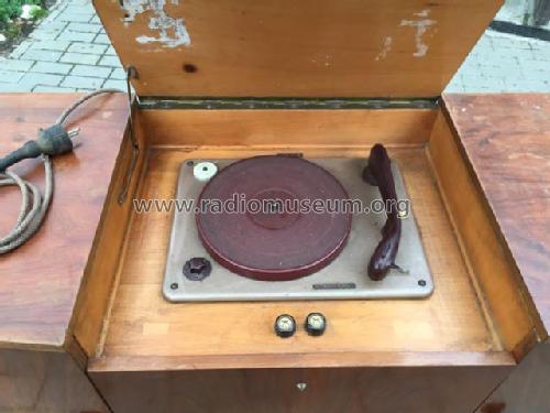 LE-55; Tesla; Praha, (ID = 1873076) Ampl/Mixer