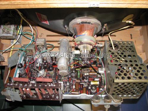 Orava 229 4229U-b; Tesla; Praha, (ID = 1664836) Televisore
