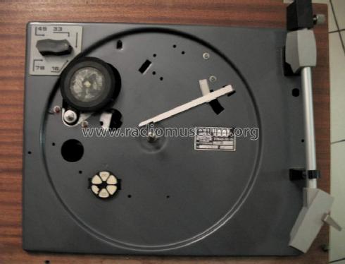 Stereo Turntable GZC110.1; Tesla; Praha, (ID = 1078360) R-Player