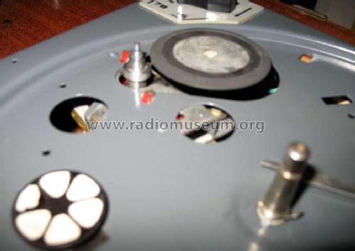 Stereo Turntable NZC110.1; Tesla; Praha, (ID = 1078376) R-Player
