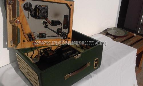 Supraphon GE4; Tesla; Praha, (ID = 2436823) R-Player