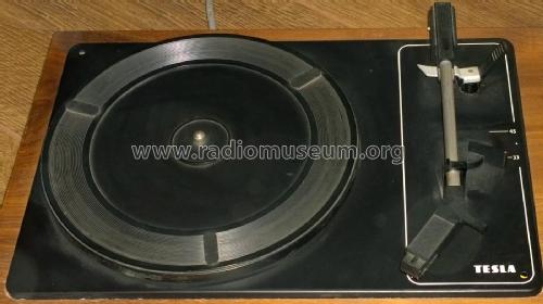 Turntable Chassis HC 71; Tesla; Praha, (ID = 1979943) R-Player