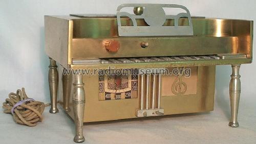 Piano FADA 207Apt; Thor Mfg.; New York (ID = 1506503) Radio