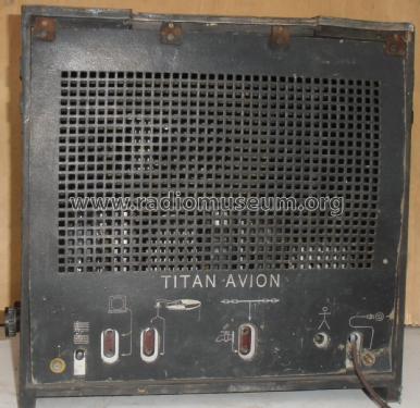 Avion ; Titan, ES (ID = 2605796) Radio