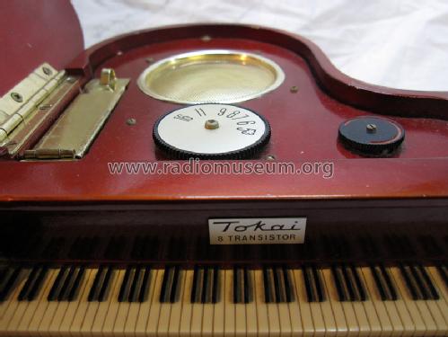 Piano 8 Transistor Radio ; Tokai Wireless Co., (ID = 1592667) Radio