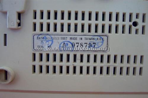 B/W TV & AM/FM Radio BTR-201; Topsonic Electronics (ID = 1047768) TV Radio