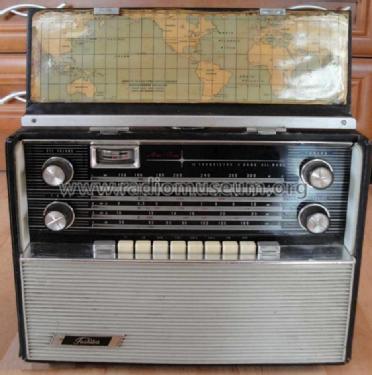 16 Transistor 6 Band All Wave 16 TL-625 FB; Toshiba Corporation; (ID = 1240389) Radio