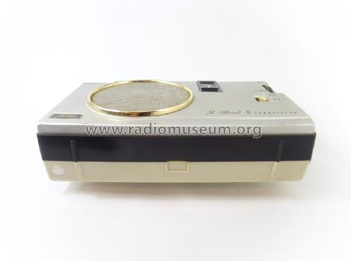 2 Band 8 Transistor 8M-320S; Toshiba Corporation; (ID = 2930751) Radio