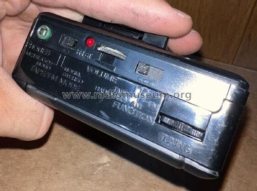 AM/FM Stereo Radio Cassette Player KT-4218; Toshiba Corporation; (ID = 2978641) Radio