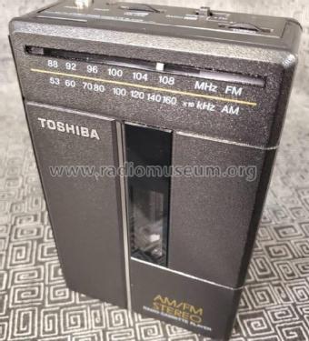 AM/FM Stereo Radio Cassette Player KT-4019; Toshiba Corporation; (ID = 2978800) Radio