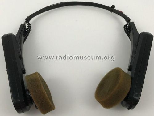 AM/FM Stereo Synthesizer Headphone Receiver RP-2066; Toshiba Corporation; (ID = 2598773) Radio