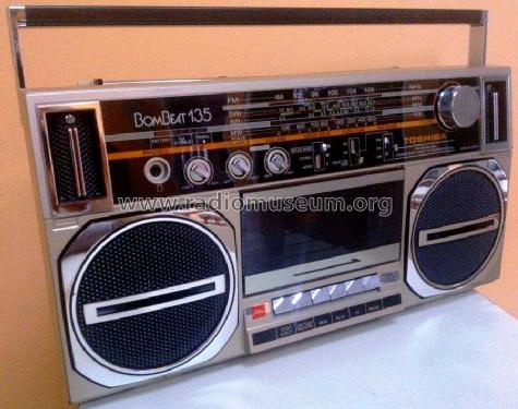 BomBeat 135 Stereo Radio Cassette Recorder RT-135S; Toshiba Corporation; (ID = 2109737) Radio