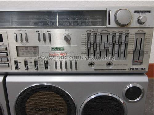 BomBeat WX-1 RT-S983; Toshiba Corporation; (ID = 1205026) Radio