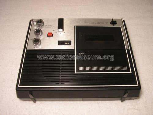 Cassette Recorder KT-240L; Toshiba Corporation; (ID = 1971123) R-Player