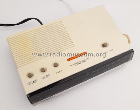 Electronic Clock Radio RC-7000F; Toshiba Corporation; (ID = 2948688) Radio
