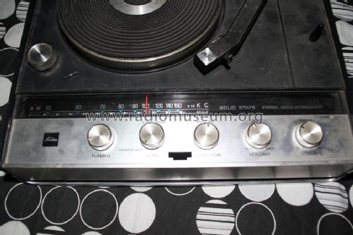 GP-33AD; Toshiba Corporation; (ID = 1722574) Radio