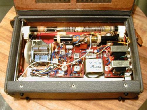 2 Band 8 Transistor 2014; Canadian Marconi Co. (ID = 579089) Radio