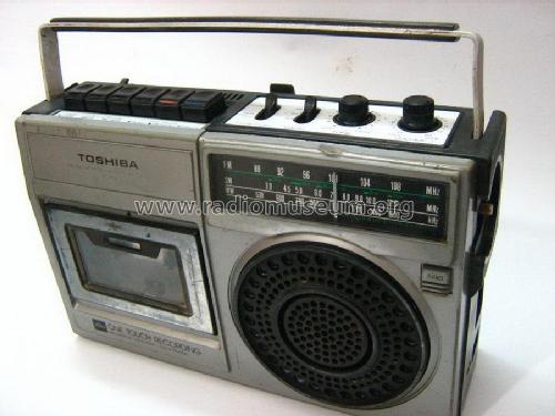 Radio Cassette Recorder RT-4750; Toshiba Corporation; (ID = 1388364) Radio