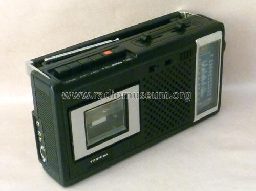 RT2300; Toshiba Corporation; (ID = 1832612) Radio