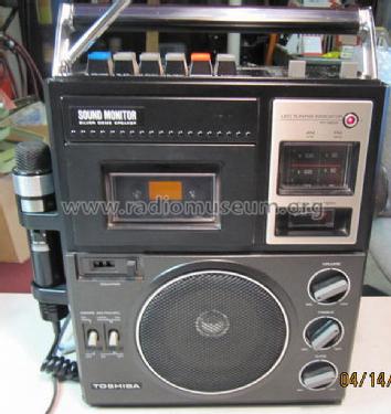 RT-560F; Toshiba Corporation; (ID = 1231734) Radio
