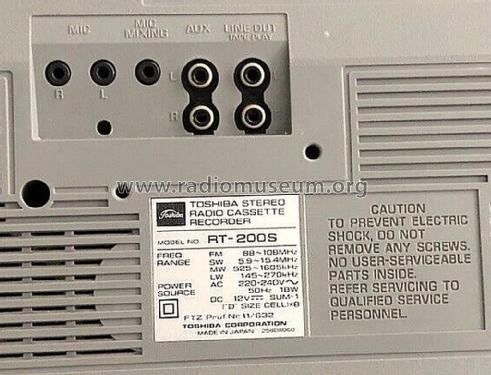 Stereo Radio Cassette Recorder RT-8200S; Toshiba Corporation; (ID = 2812705) Radio