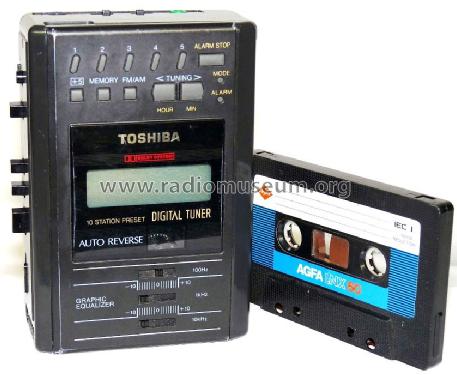 Stereo Radio Cassette Player KT-4548; Toshiba Corporation; (ID = 666339) Radio