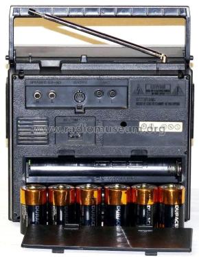 Stereo Radio Cassette Recorder RT-7025; Toshiba Corporation; (ID = 697311) Radio