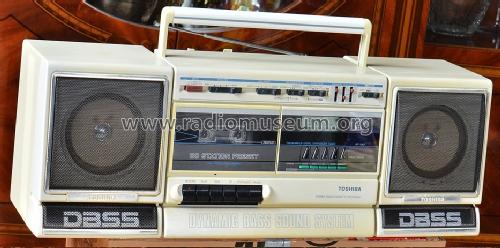 Stereo Radio Cassette Recorder RT-7057; Toshiba Corporation; (ID = 1684516) Radio
