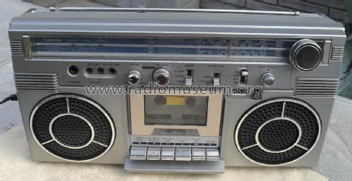 Stereo Radio Cassette Recorder RT-S713D; Toshiba Corporation; (ID = 1749470) Radio