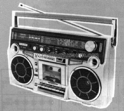 Stereo Radio Cassette Recorder RT-200S; Toshiba Corporation; (ID = 1776488) Radio