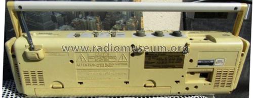 Stereo Radio Cassette Recorder RT-8057; Toshiba Corporation; (ID = 2110176) Radio