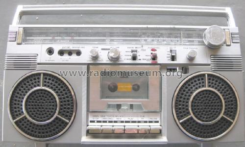 Stereo Radio Cassette Recorder RT-S712D; Toshiba Corporation; (ID = 2627123) Radio