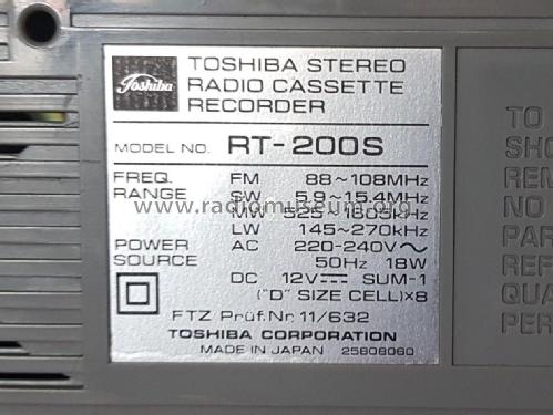 Stereo Radio Cassette Recorder RT-200S; Toshiba Corporation; (ID = 2634186) Radio