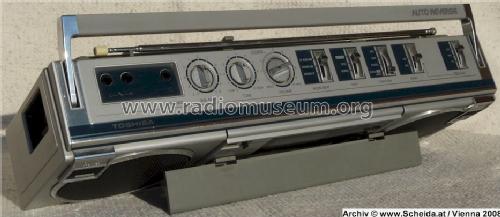 Stereo Radio Cassette Recorder RT-SF5; Toshiba Corporation; (ID = 511102) Radio