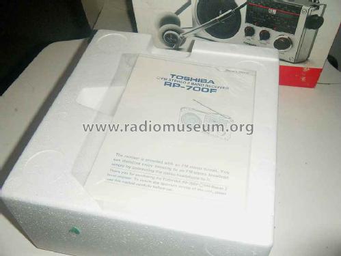 WALKY 700, FM stereo 2 Band Receiver RP-700F/700FH; Toshiba Corporation; (ID = 1465445) Radio