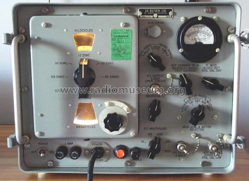 RF Signal Generator Set AN/URM-25D; MILITARY U.S. (ID = 1525710) Equipment