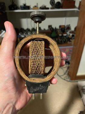Self Variable à Broches - Variable Plug-in Coil No. 3; Triola; Paris (ID = 3021629) Radio part