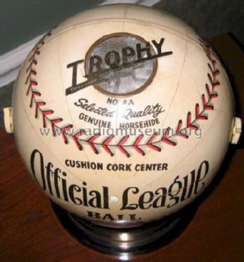 Official League Ball Baseball Radio ; Trophy trademark (ID = 182471) Radio