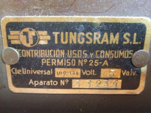 Ruiseñor T-352; Tungsram Radio S.L. (ID = 1382237) Radio