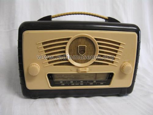 Ultra Twin R766; Ultra Electric Ltd.; (ID = 2629171) Radio