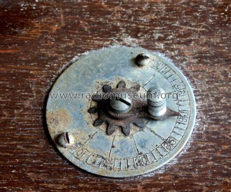 Heinrich Hess, Tisch-Grammophon ; UNBEKANNTE FIRMA D / (ID = 3186704) TalkingM