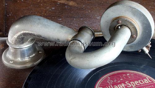 Heinrich Hess, Tisch-Grammophon ; UNBEKANNTE FIRMA D / (ID = 3186713) TalkingM