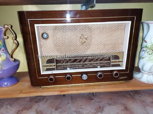 5335; Unic-Radio - voir (ID = 2691546) Radio